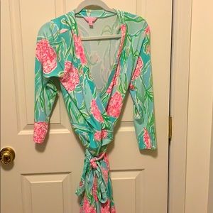 Lilly Pulitzer mid length sleeve wrap dress